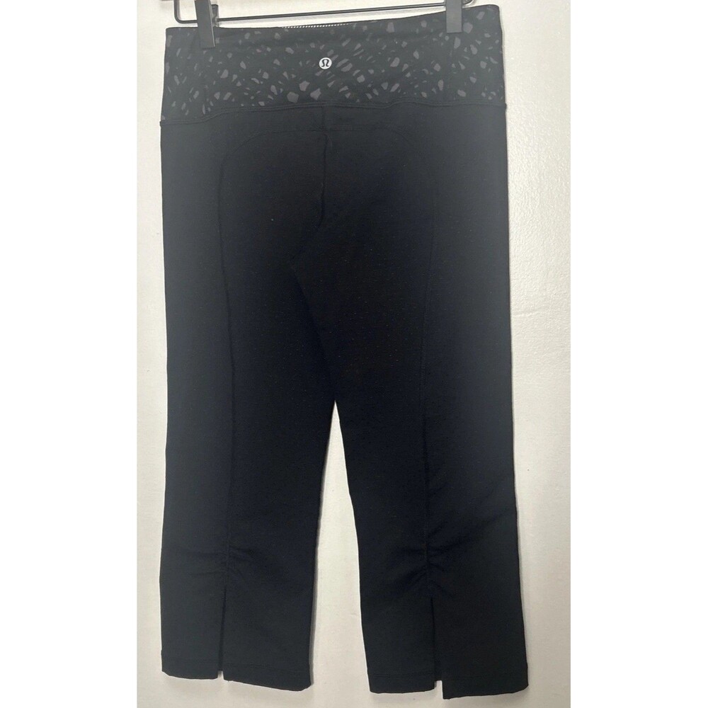Lululemon Gather & Crow Crop II Shine Dot Black Size 6 Capri Yoga Athleisure